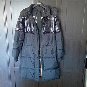 Women’s Moose Knuckles Parka: small